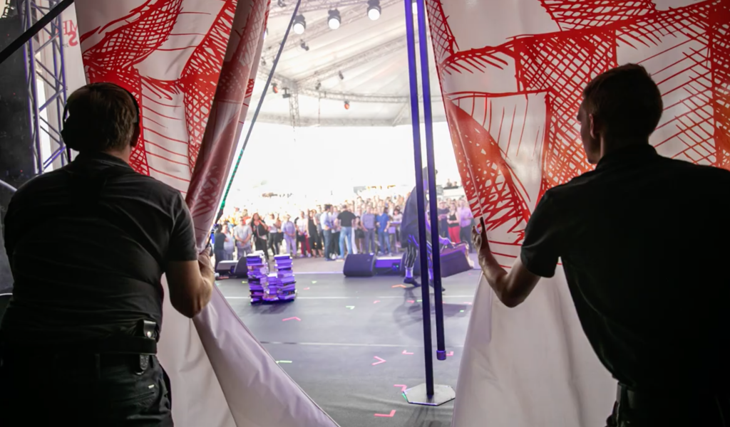 Melitta Sommerfest: Hinter der Bühne, der Vorhang wird geöffnet